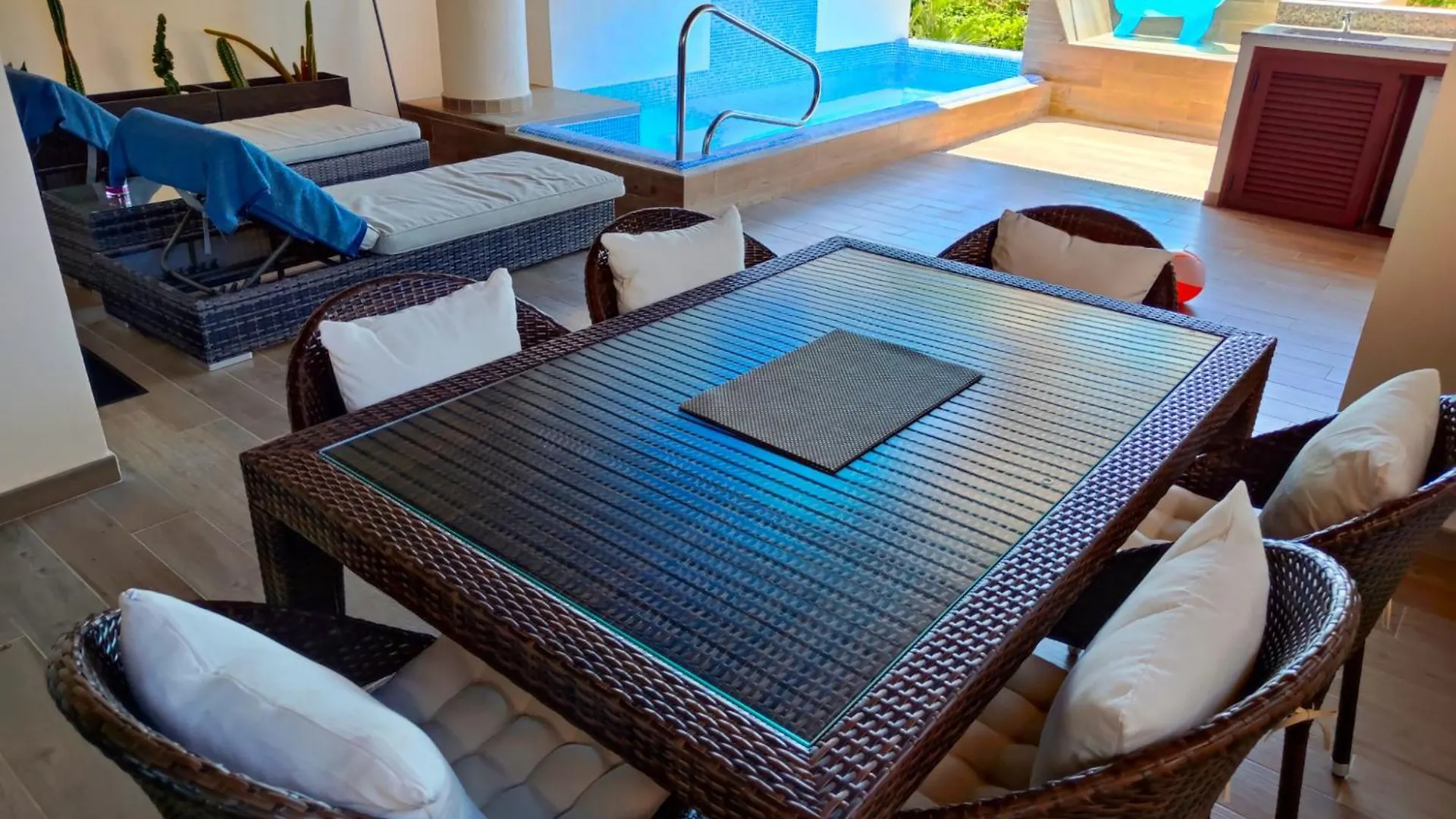 Apartment Luxury 2 Bedrooms Private Heated Pool Ehhouse Estepona